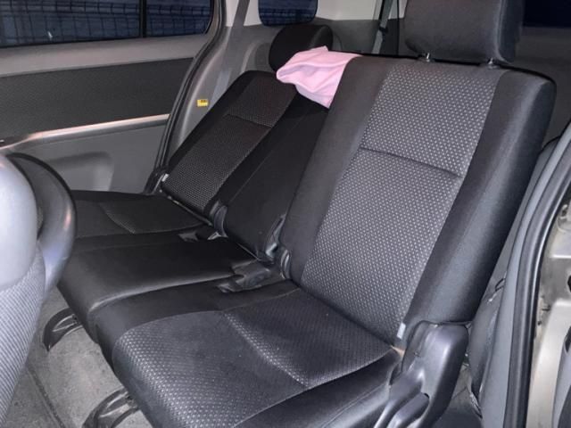 TOYOTA ISIS 2009 Image 31