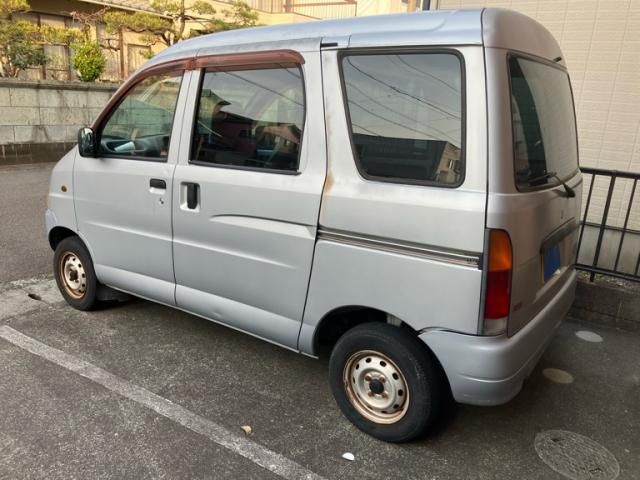 DAIHATSU HIJET CARGO 2000 Image 31