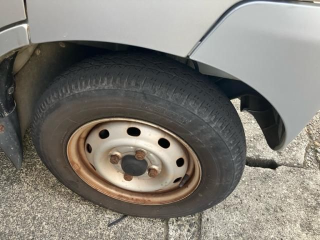 DAIHATSU HIJET CARGO 2000 Image 31