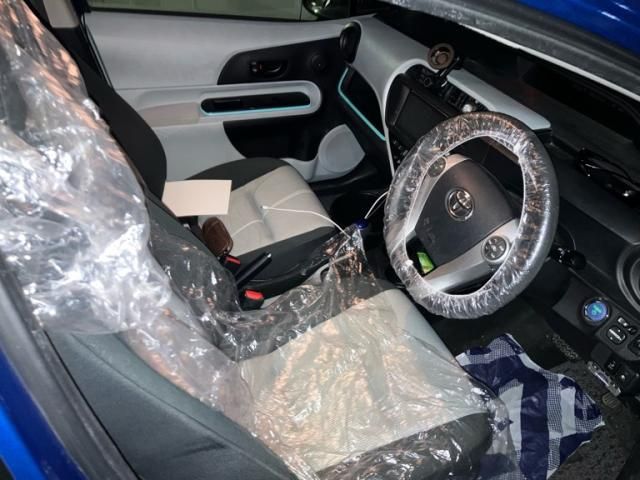 TOYOTA AQUA 2012 Image 31