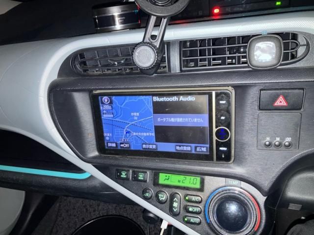 TOYOTA AQUA 2012 Image 31