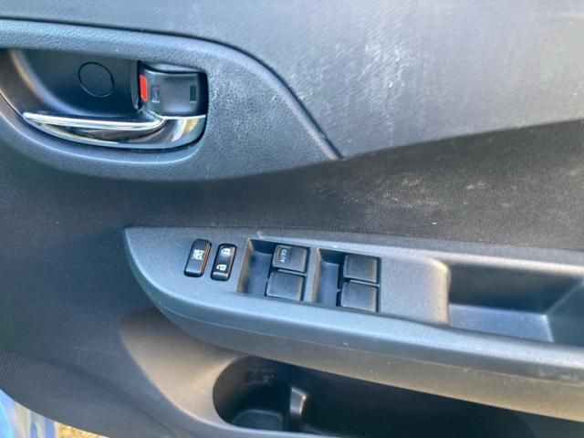 TOYOTA RACTIS 2010 Image 31