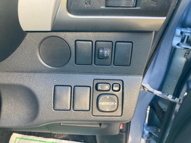 TOYOTA RACTIS 2010 Image 31