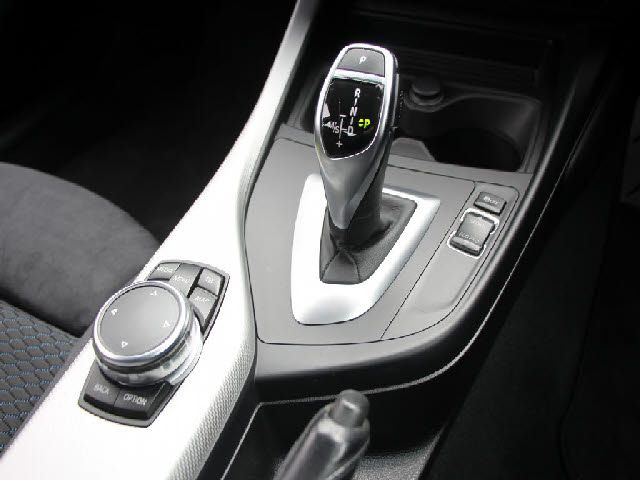 BMW 2SERIES COUPE 2016 Image 31