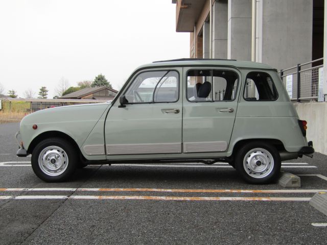RENAULT QUATRE(4) 1989 Image 31