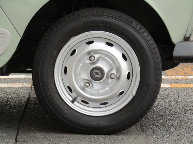 RENAULT QUATRE(4) 1989 Image 31