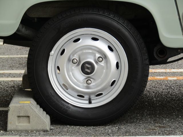 RENAULT QUATRE(4) 1989 Image 31