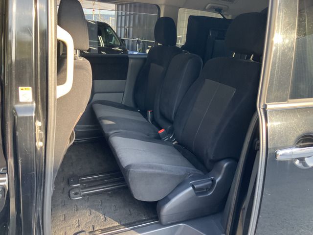 MITSUBISHI DELICA D:5 2WD 2012 Image 31