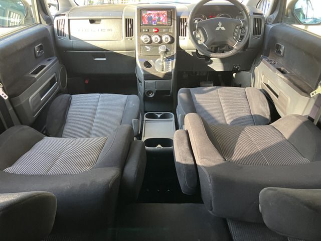MITSUBISHI DELICA D:5 2WD 2012 Image 31