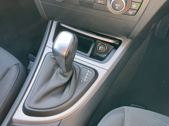 BMW 1SERIES 2009 Image 31