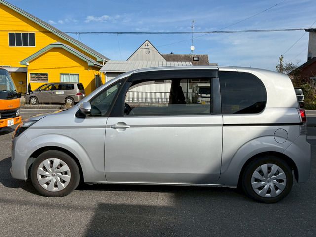 TOYOTA SPADE 2014 Image 31