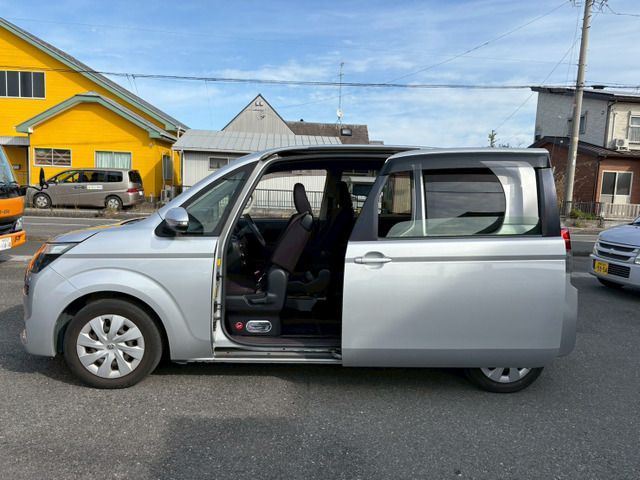 TOYOTA SPADE 2014 Image 31