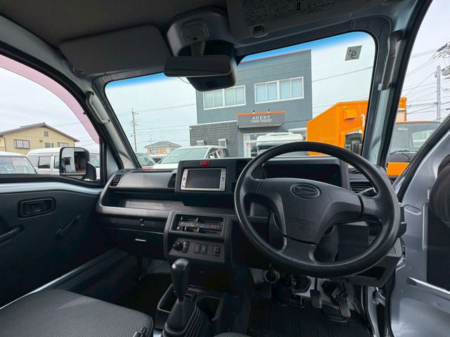 DAIHATSU HIJET TRUCK 4WD 2018 Image 31