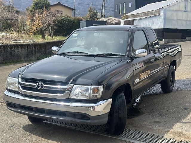 TOYOTA HILUX 2WD 1999 Image 31