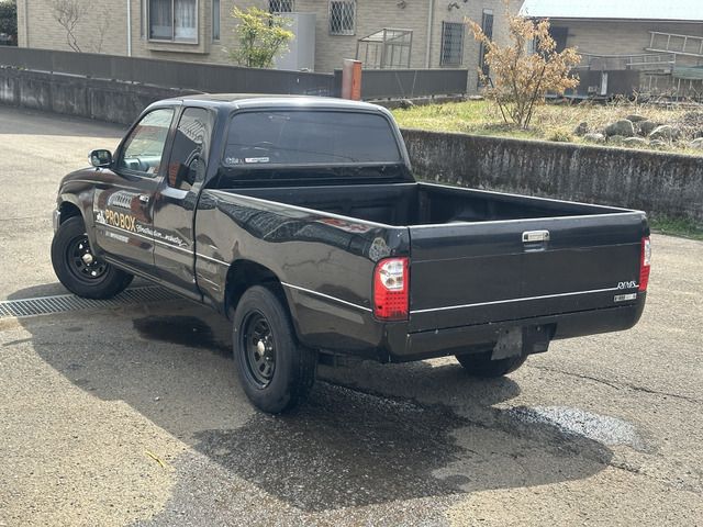 TOYOTA HILUX 2WD 1999 Image 31