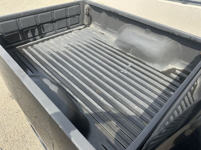 TOYOTA HILUX 2WD 1999 Image 31