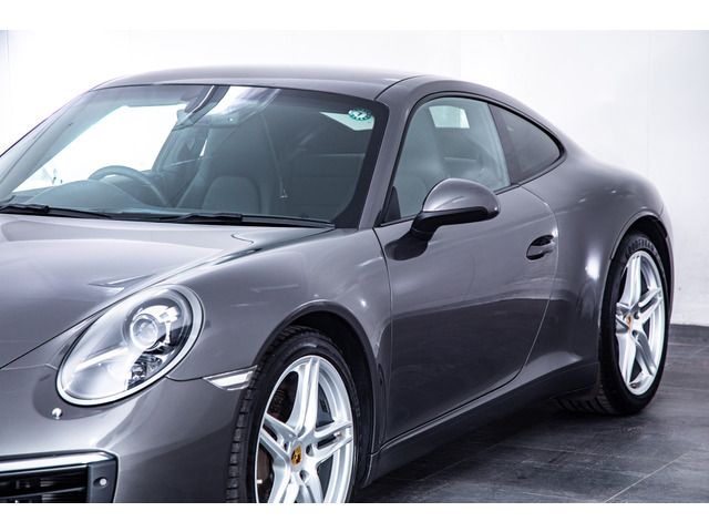 PORSCHE 911 2016 Image 31