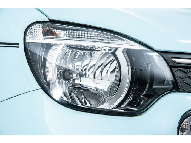 RENAULT TWINGO 2017 Image 31