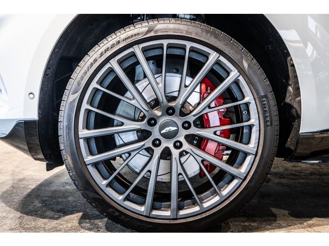 ASTON MARTIN SUV 2023 Image 31