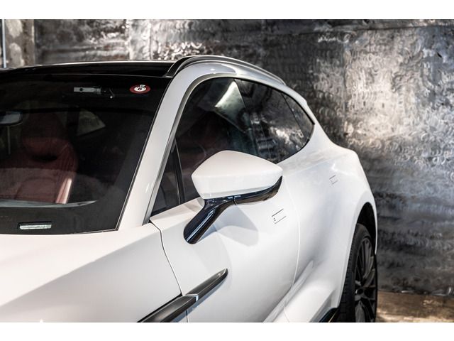 ASTON MARTIN SUV 2023 Image 31