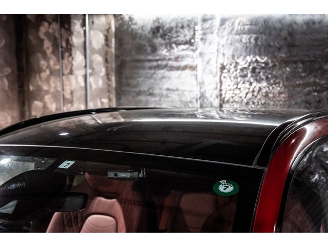 ASTON MARTIN SUV 2022 Image 31