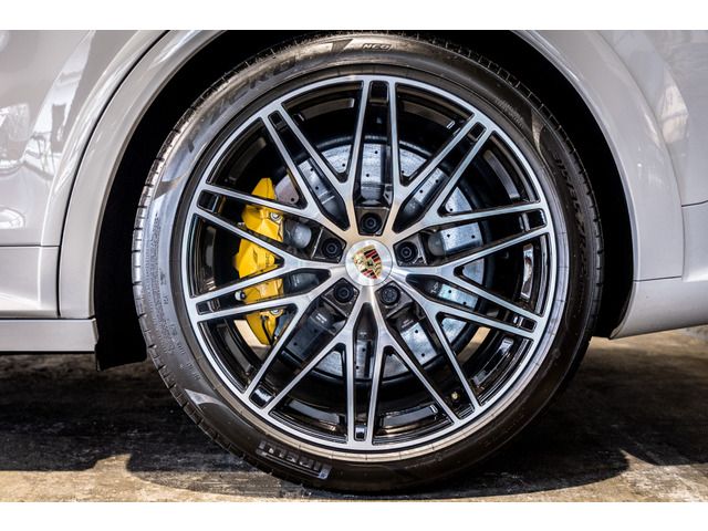 PORSCHE CAYENNE 2024 Image 31