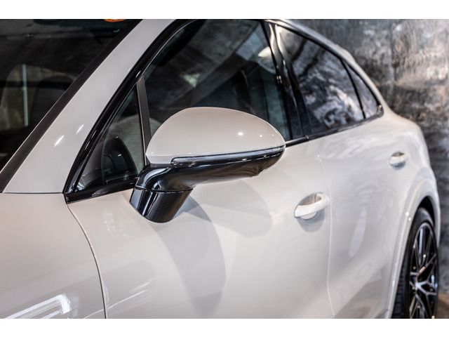 PORSCHE CAYENNE 2024 Image 31
