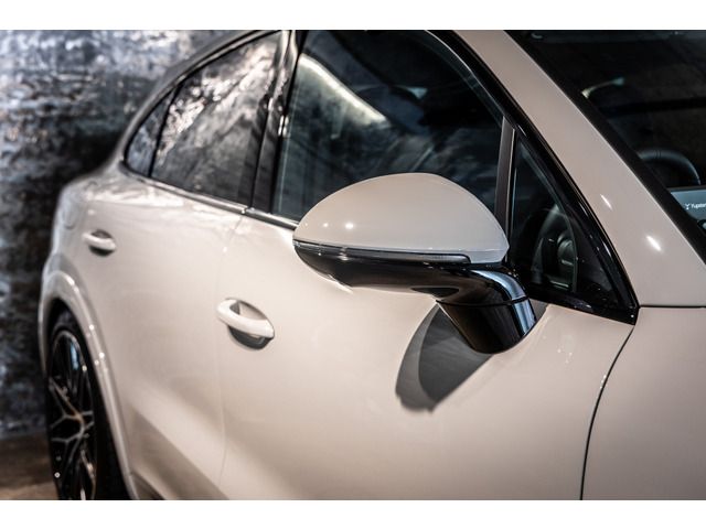 PORSCHE CAYENNE 2024 Image 31