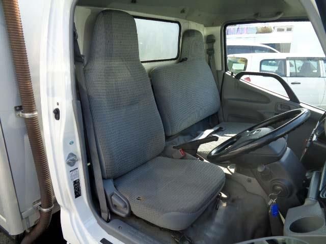 HINO DUTRO 2013 Image 31