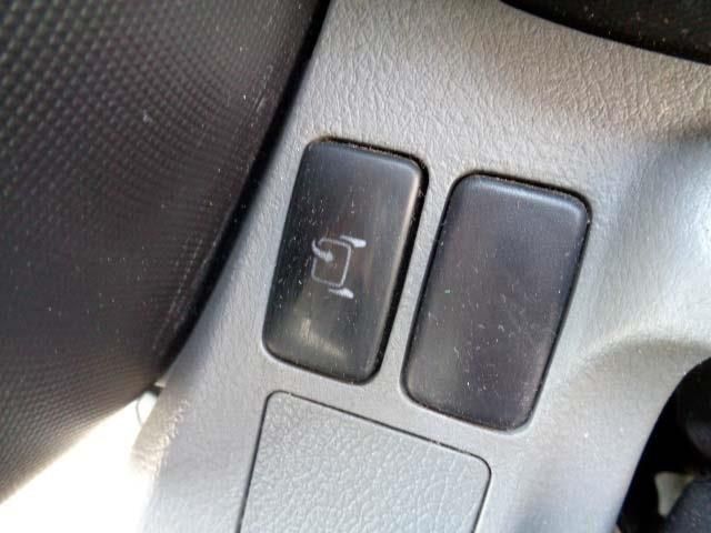 HINO DUTRO 2013 Image 31