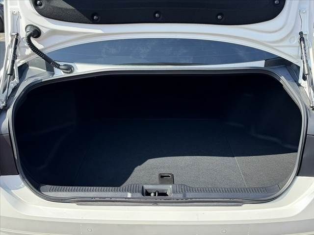 TOYOTA CROWN SEDAN HYBRID 2018 Image 31