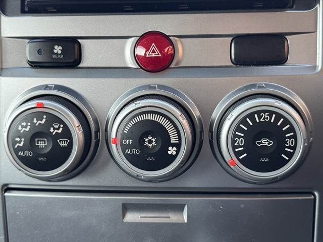 MITSUBISHI DELICA D:5 4WD 2011 Image 31