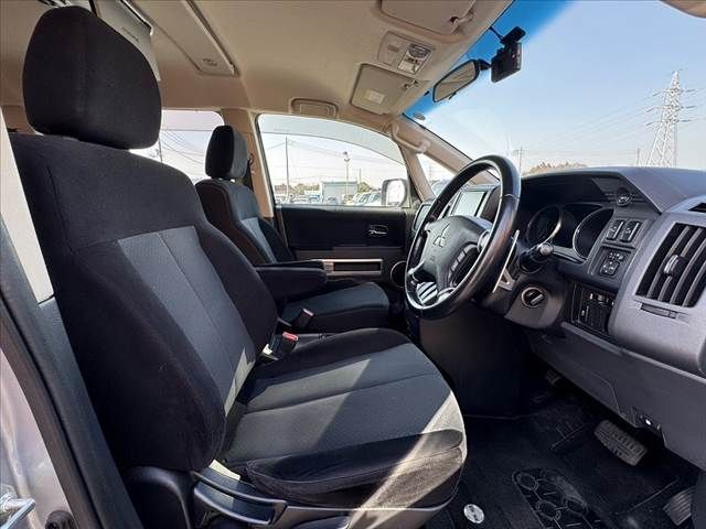 MITSUBISHI DELICA D:5 4WD 2011 Image 31