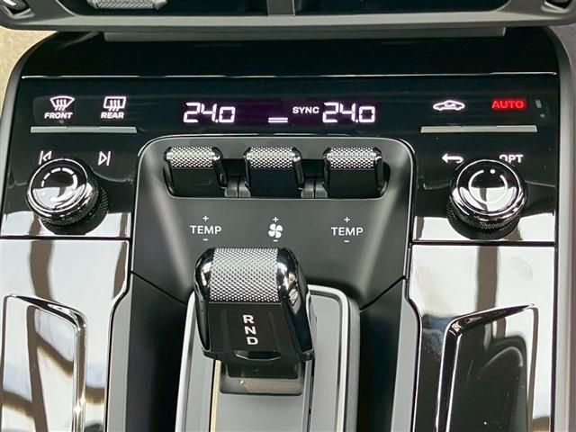 PORSCHE 911 2026 Image 31