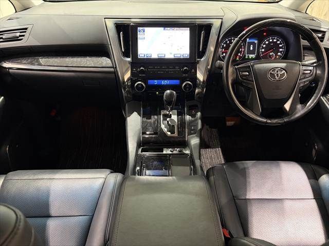 TOYOTA ALPHARD 2018 Image 31
