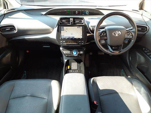 TOYOTA PRIUS 2018 Image 31