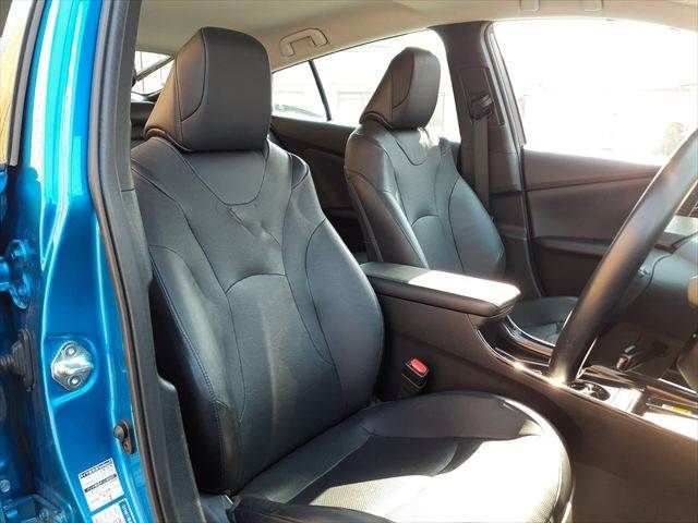 TOYOTA PRIUS 2018 Image 31