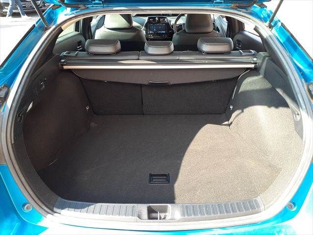 TOYOTA PRIUS 2018 Image 31