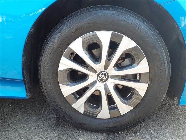 TOYOTA PRIUS 2018 Image 31