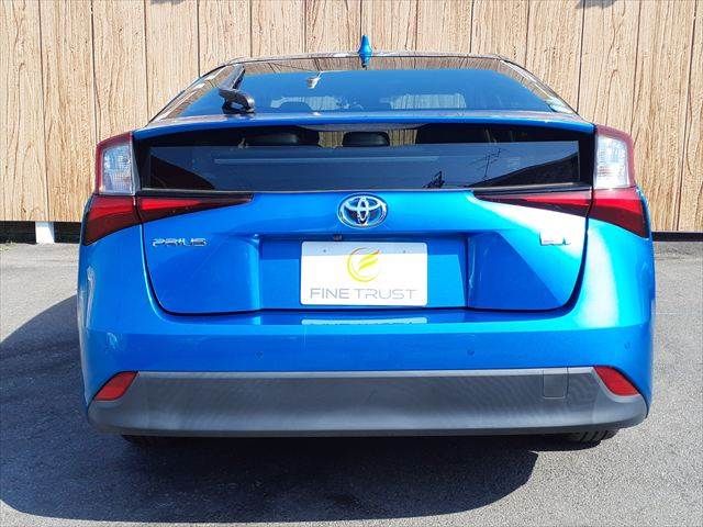 TOYOTA PRIUS 2018 Image 31
