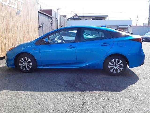 TOYOTA PRIUS 2018 Image 31