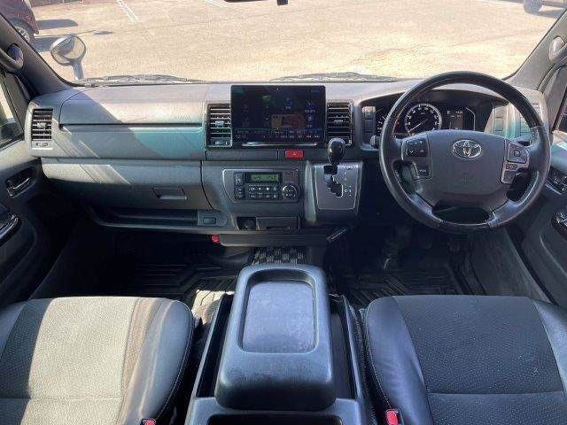 TOYOTA HIACE VAN 4WD 2021 Image 31