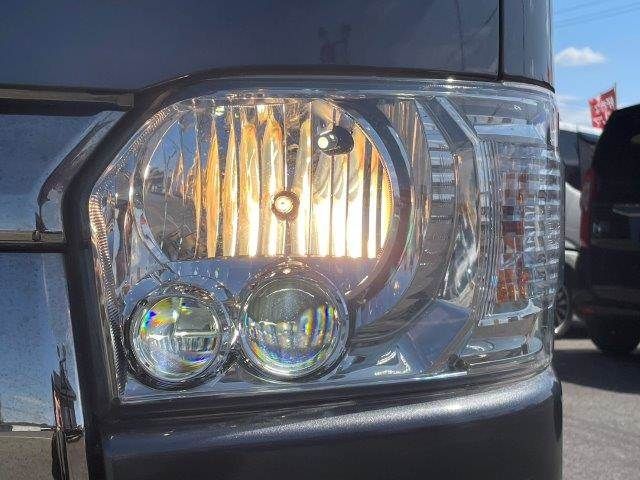 TOYOTA HIACE VAN 4WD 2021 Image 31