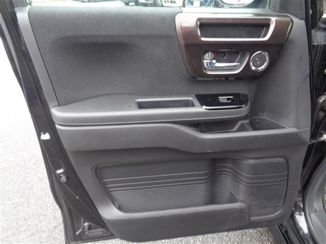 HONDA N BOX CUSTOM 2018 Image 31