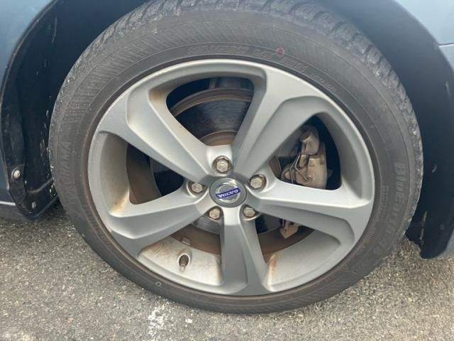 VOLVO V40 2013 Image 31