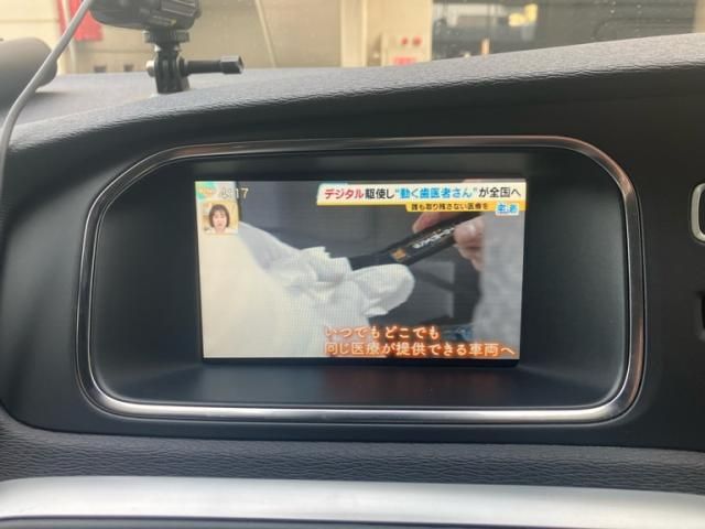 VOLVO V40 2013 Image 31