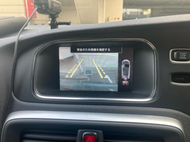 VOLVO V40 2013 Image 31