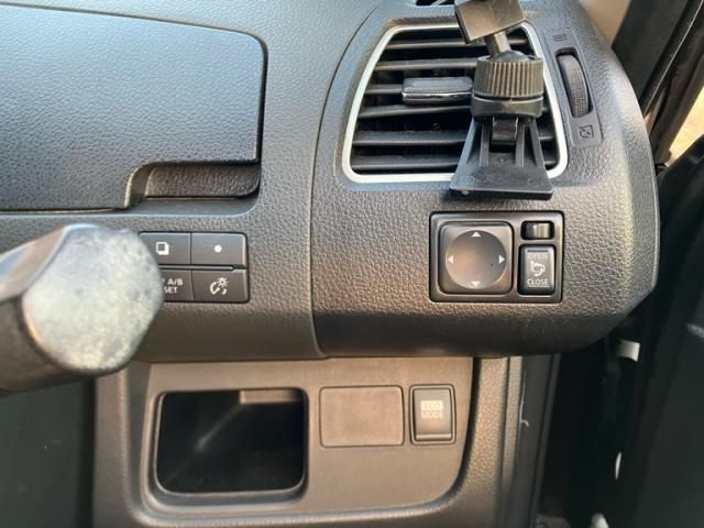 NISSAN SERENA  WG 2011 Image 31