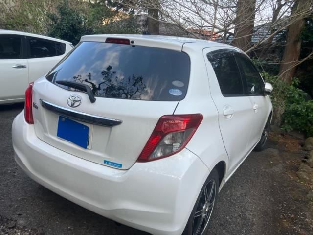 TOYOTA VITZ 2012 Image 31