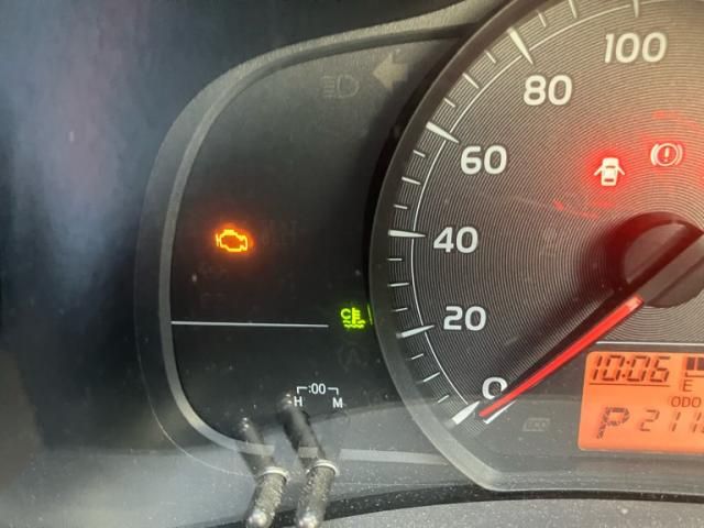 TOYOTA VITZ 2012 Image 31